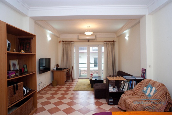 Lovely 1-bedroom apartment for rent in Hoan Kiem District